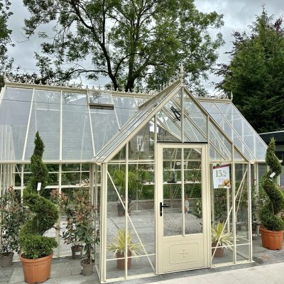 Robinsons Reicliffe Victorian Greenhouse 15' x 20' in Ivory