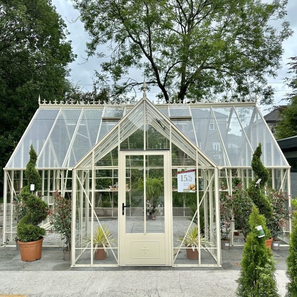 Robinsons Reicliffe Victorian Greenhouse 15' x 20' in Ivory