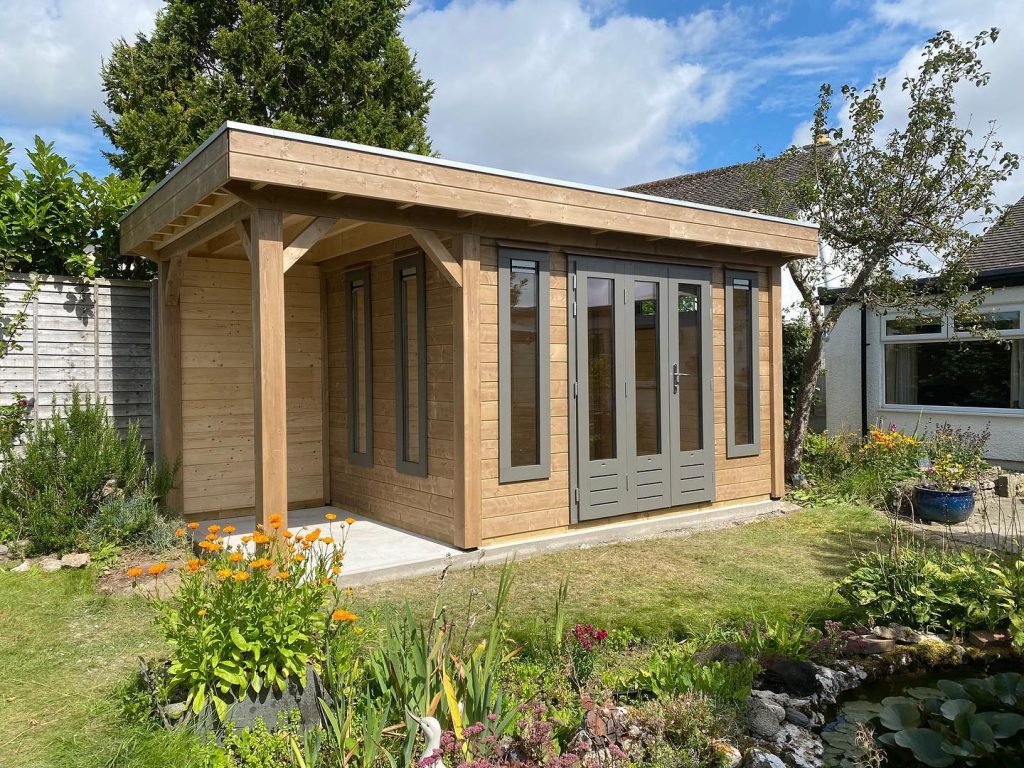 Lugarde Garden Office with Canopy