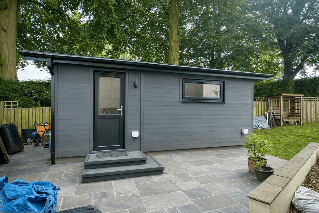 Garden Studio with Composite Cladding in Graphite