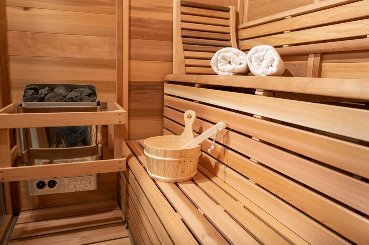 Interior bench layout of the Pure Cube Sauna – available at Carr Bank Garden Centre, Cumbria. Pure Cube Sauna bench interior layout – indoor and outdoor sauna from Carr Bank Garden Centre