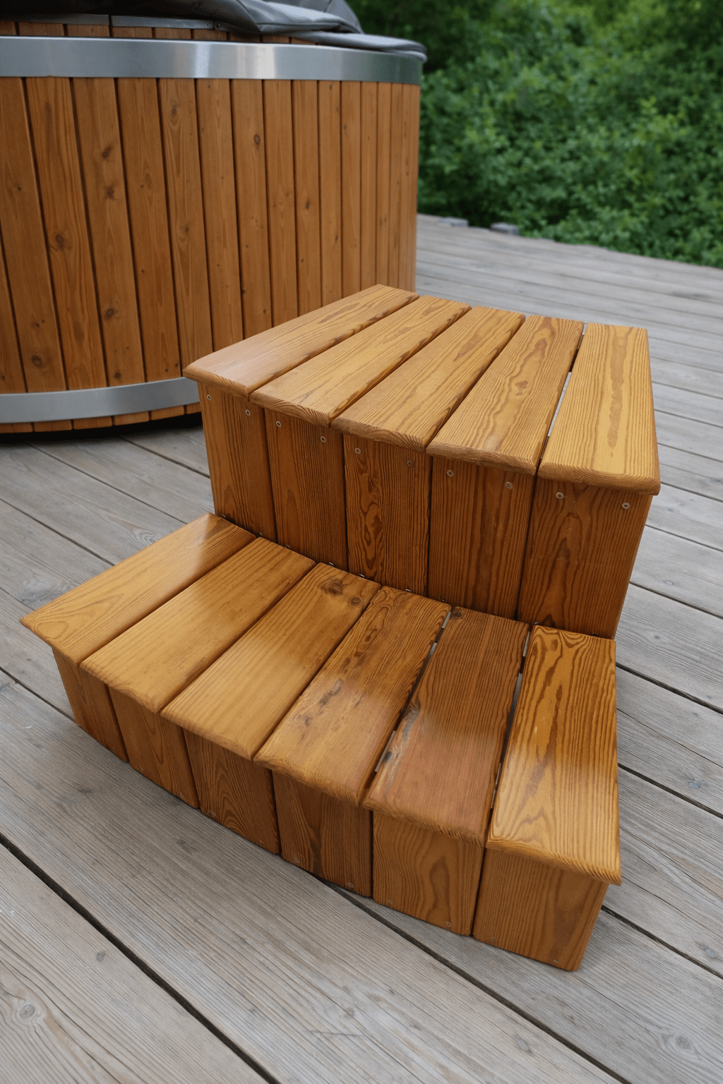 Standard curved thermowood hot tub steps Standard curved thermowood hot tub steps