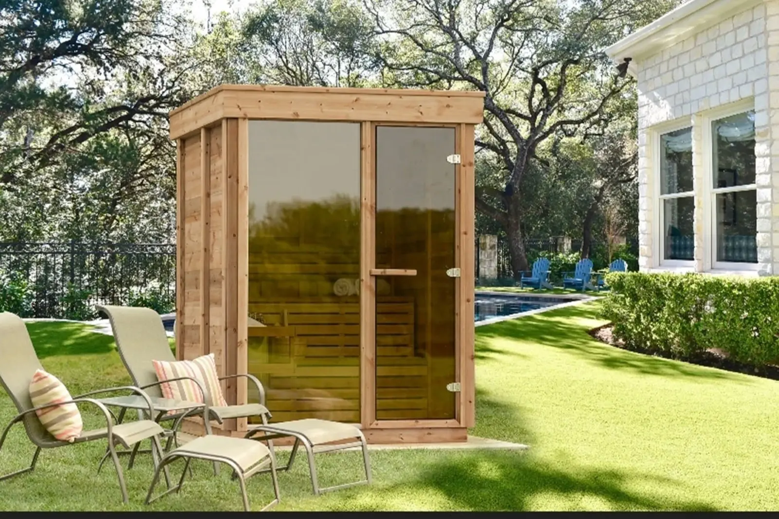 Front exterior of the Pure Cube Sauna in Red Cedar knotty finish – available at Carr Bank Garden Centre. Pure Cube Sauna Red Cedar knotty front exterior – modern outdoor sauna from Carr Bank Garden Centre Cumbria